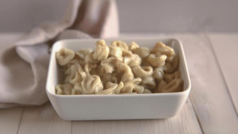 Cheese Tortellini in Garlic Butter Sauce Recipe